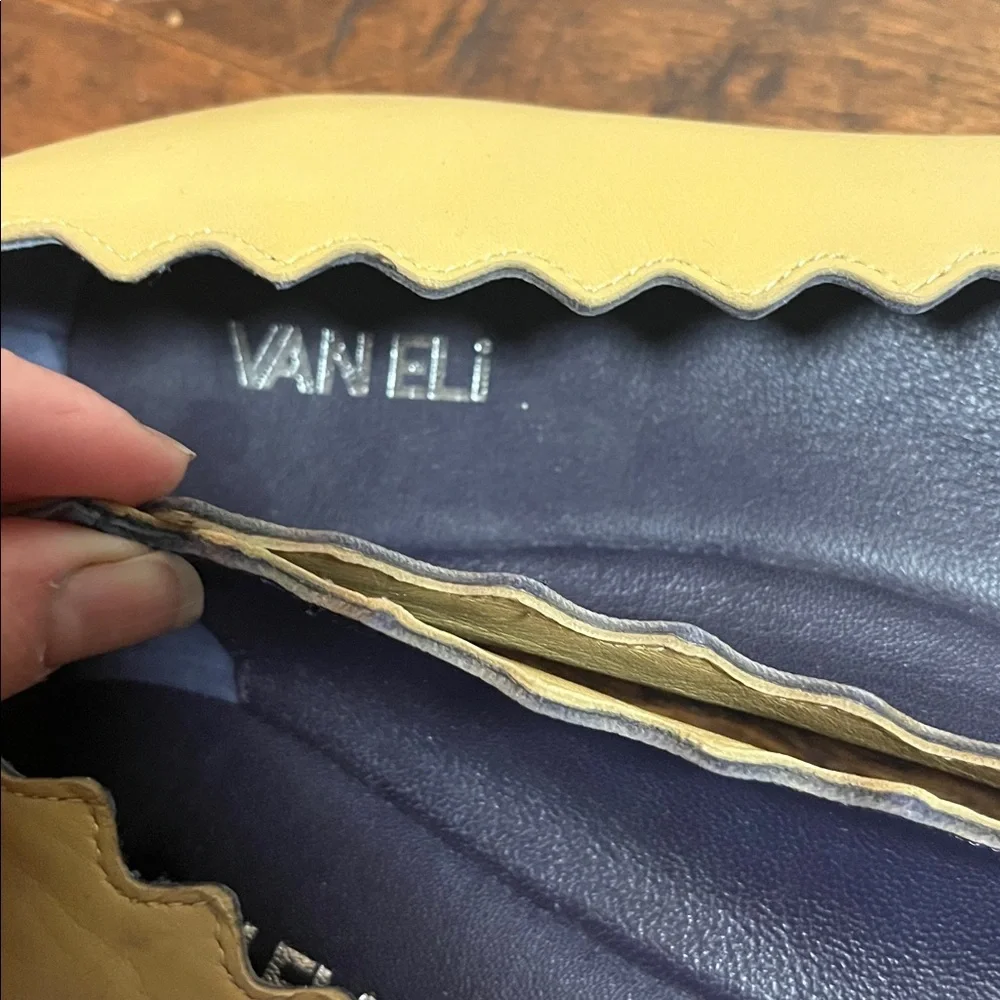Vaneli Nude/Tan Leather Scalloped Flats, size 11